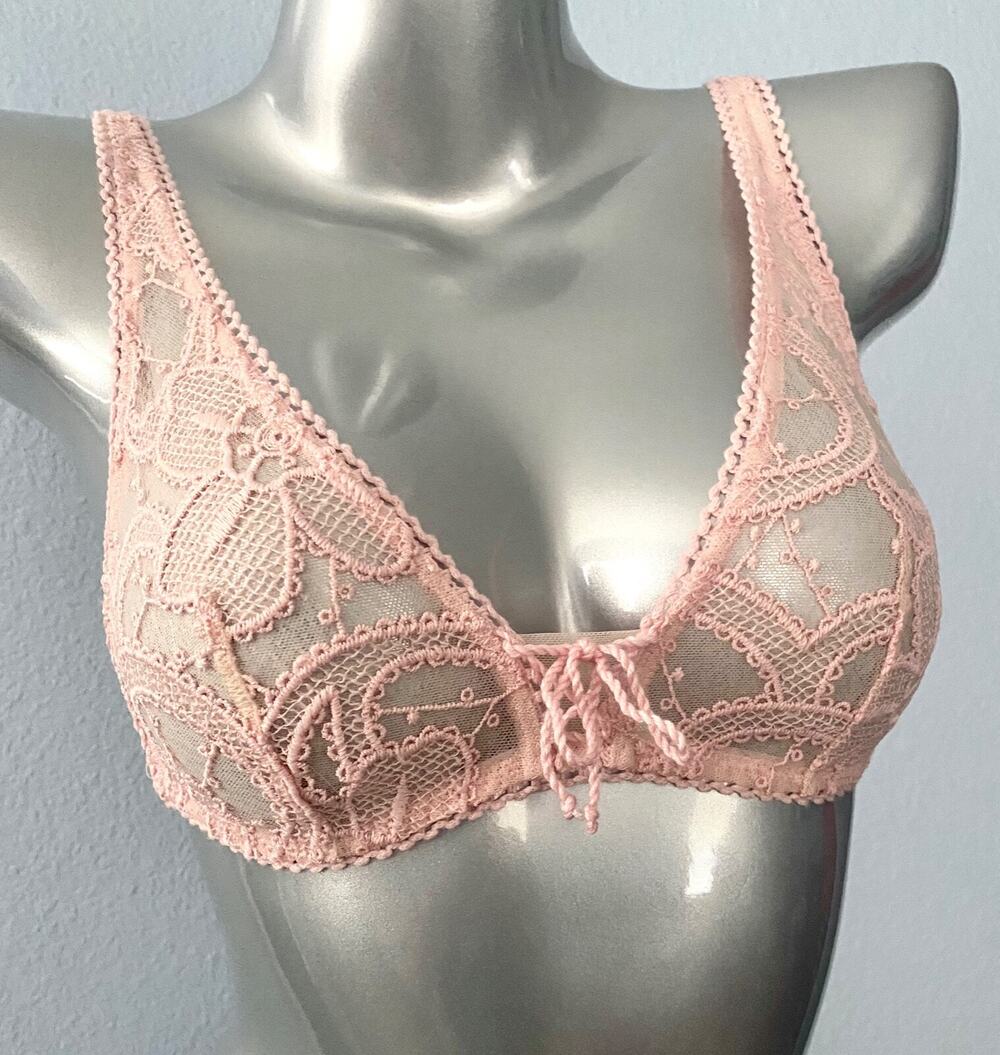 Victoria's Secret Dream Angels Pink Embroidered Lace Plunge Bralette Bra XS